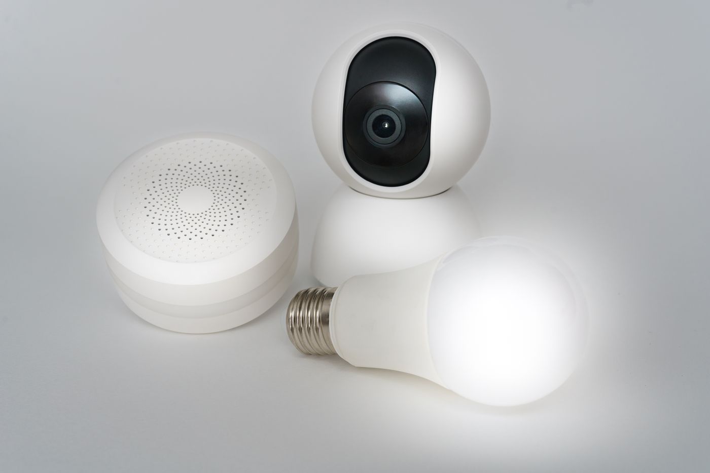 Camera, speaker and light bulb for a smart-home setup